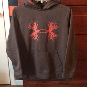 Under Armour boys sweatshirt